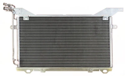 Condensador A/C fluxo paralelo 12-5/8 para Mercedes-Benz E300 1998-1999 - Imagem 1 de 3