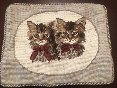 Lindo Gatitos Gatos Punta de Aguja Pequeño Punto Funda de Almohada Hecho a Mano Lana Terciopelo NUEVO Foto 1 de 4