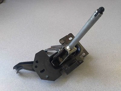 MUY BONITO MONTAJE DE PALANCA DE CAMBIOS TRANSMISIÓN AUTOMÁTICA ORIGINAL PORSCHE 924 NLA Foto 1 de 4