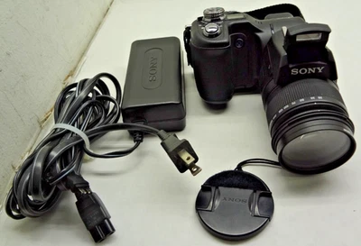Sony Cyber-Shot DSC-F828 8.0MP Digital Camera Black Tested-Working - FREE SHIP!! - Image 1 of 4