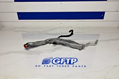 08-21 SUBARU WRX STI OEM BAJO ADMISIÓN REFRIGERANTE CRUZADO TUBO DE METAL MANGUERA Foto 1 de 4