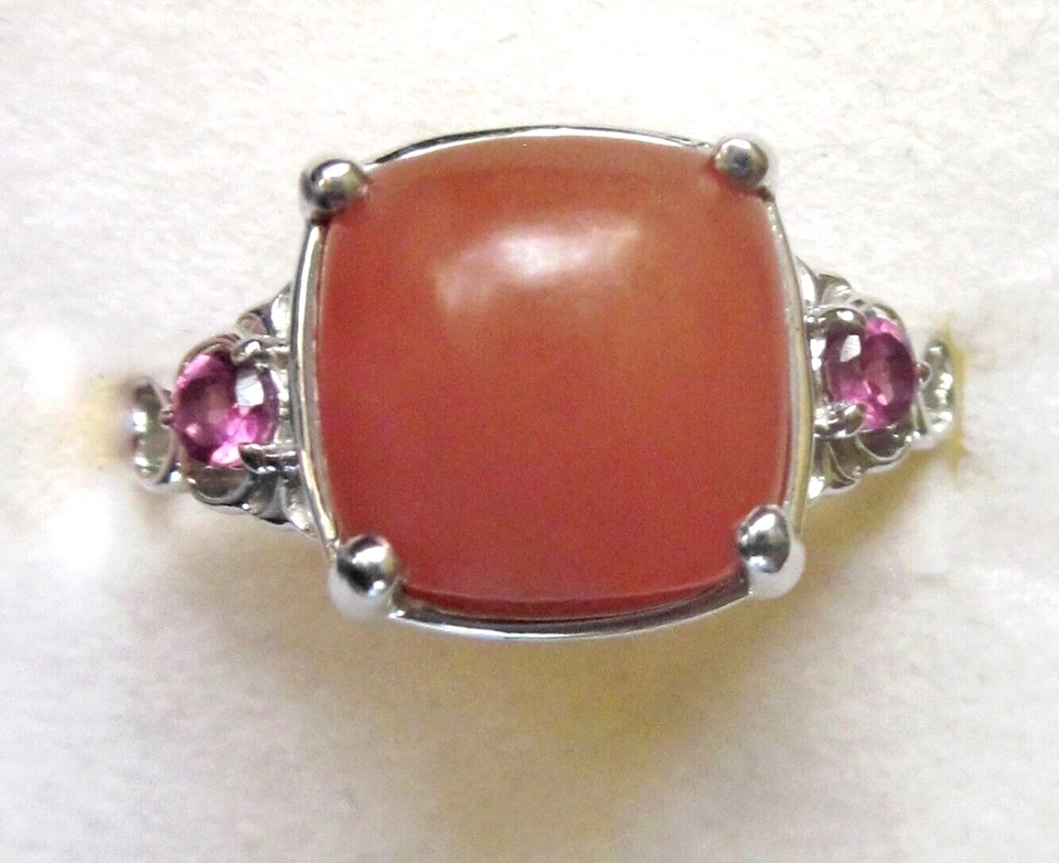 Peach Moonstone & Rhodolite Garnet Ring / size 7 / 925 Sterling Silver / 4.7cts - Image 1 of 1