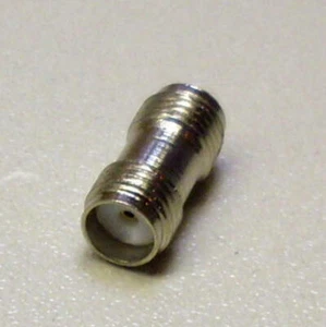 1 Stück SMA-Steckverbinder, Buchse / Buchse (M3684) - Picture 1 of 3