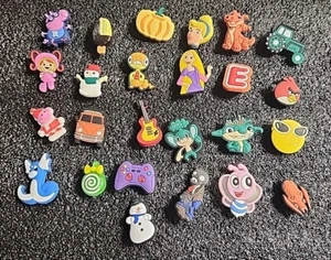 25 Random Croc Charms - Picture 1 of 1