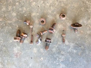 70-81 Camaro Firebird Trans Am clips aleatorios pernos sujetadores - Imagen 1 de 1
