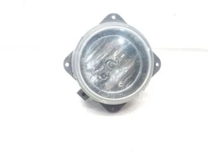 2005-06 Ford Escape Passenger Right Fog Light - Bumper Mounted - Picture 1 of 5