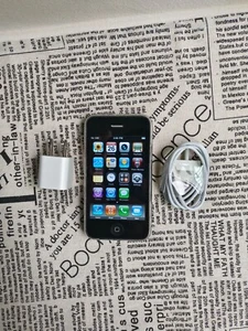Apple iphone 3G(2nd generation) Apple's second generation phone UNLOCKED 8/16GB - Afbeelding 1 van 10