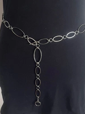 "Cinturón de cadena Lauren Ralph RLL tono plata estilo occidental ajustable hasta 36""" Foto 1 de 4