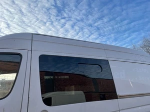 Mercedes Sprinter 07+ / VW Crafter 07-17 Left Hand Top Sliding Window In Privacy - Picture 1 of 5