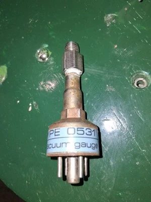 Medidor de presión de vacío termopar Varian 0531 (0531-F0472-303) Foto 1 de 2