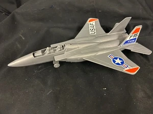 Jet da caccia vintage anni 80 in plastica lavorata F-15 Strike Eagle JL25 - Foto 1 di 5