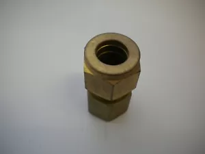 Brass Compression Connector, Hy-Lok 1/2" Tube x 1/4" FIP Female, SS Ferrules - Picture 1 of 5