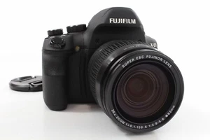 Fujifilm X-S1 schwarz, sehr guter Zustand - Bild 1 von 9