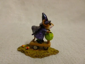 Ratón Retirado Wee Forest Folk Scootin' With The Loot Halloween LE Púrpura m-296s - Imagen 1 de 2