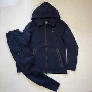 BARCELONA 2019 2020 FOOTBALL SOCCER TRACKSUIT NIKE TECH FLEECE PACK sz S MEN - Picture 1 of 24