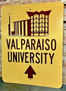VINTAGE VALPARAISO UNIVERSITY 24"x30" HIGHWAY STREET METALLSCHILD VALPO U INDIANA - Bild 1 von 5