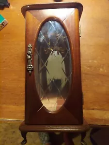 Vintage jewelry box with claw feet - Picture 1 of 9