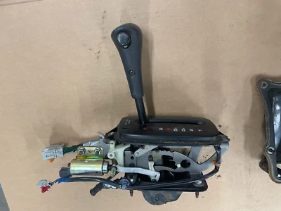 Conjunto de palanca de cambios automática Honda Civic 1992-1995 1,5 L usado OEM Foto 1 de 4