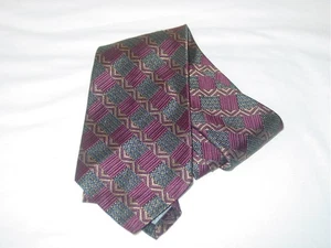 ROBERT TALBOTT Best of Class 100% Silk USA Hand Sewn Geometric Necktie Tie - Picture 1 of 2
