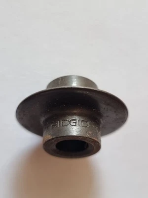 Genuine 1 X Ridged E1032 Steel Cutter wheel Ridged (300) Replacement - Image 1 of 4