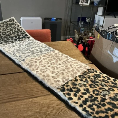 Akina Dalyn 豹纹长条地毯,1 英尺 x 4 英尺 - 非常柔软 — 第 1/4 张图片