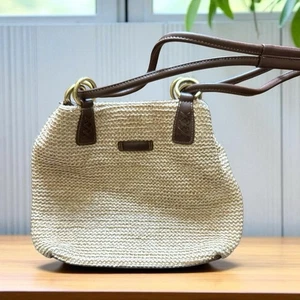 Bolso de hombro marrón y tostado con detalles de cuero - Imagen 1 de 2