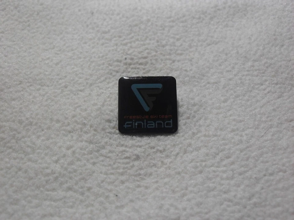 Beijing 2022 - Finland Freestyle Ski Team pin - Image 1 of 1