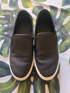 ugg cas slip on