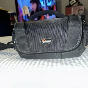 LowePro Edit Video Camera Bag Carrying Case Black Crossbody - Picture 1 of 13