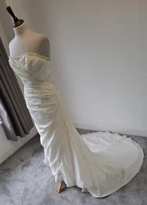 ALFRED ANGELO - Diamond White Satin Lace Back Full Skirted Wedding Dress Size 12 - Image 1 of 4