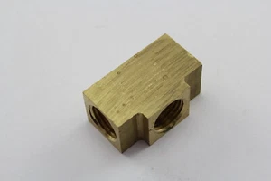 Brass Brake Line Diff Union - 3 Way 5/16" x 5/16" x 5/16" Threads - Flared x1 - Picture 1 of 6
