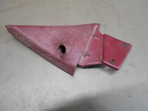 89 Beretta LH 1989 - Drivers Side Metal Interior Cable Control Espejo ROJO Borde - Imagen 1 de 4