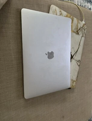 Apple MacBook Pro 13.3" (256GB SSD, Intel Core i5 8th Gen., 3.90 GHz, 8GB)... - Image 1 of 4