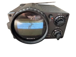 Sony TV-511 Vintage Portatile Schermo Rotante 5,5" Televisore Transistor Accensione - Foto 1 di 7