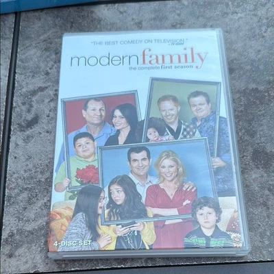 Modern Family | Complete 1st Season | Vintage DVD Foto 1 de 4