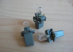 (3) T5 Mini Light Bulb Socket Holder Twist Lock Instrument Panel w/ Bulb #M70G - Picture 1 of 8