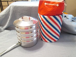 60er Jahre Regal Aluminium Picknick Pack 4 Camping Pfannen, Pfanne, isolierter Träger USA - Bild 1 von 7