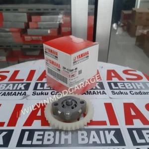 Genuine Parts Yamaha Old N Max N-Max 155 Oil Pump Assy 2DP-E3300-00 - Picture 1 of 3