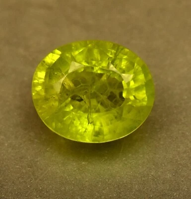 Natürlich Peridot Edelstein 9.90 Karat Ovaler Schliff Zertifiziert Lose Für Use - Bild 1 von 4