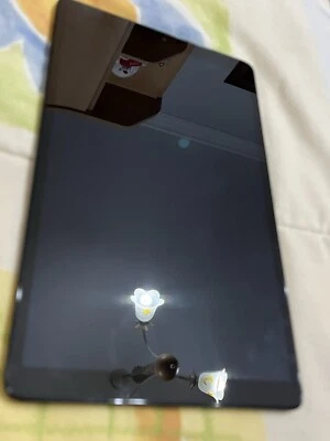 Samsung Galaxy Tab A (2019) 32GB, Wi-Fi, 10,1" - Plata - Imagen 1 de 4