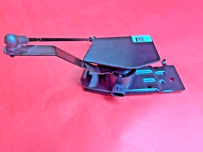 Sensor de altura de marcha de suspensión trasera derecha L71074 para Chevrolet Silverado 2500 HD Foto 1 de 4