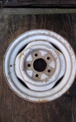 Ford F150 1987 1988 1989 1991 llanta de acero usada 15 pulgadas 4 ranuras 5 tacos Foto 1 de 3