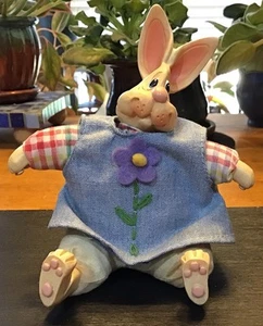 Bobbie The Country Folks Bunny Russ 2015 kathleen Kelly Critter Factory #2105 - Picture 1 of 11