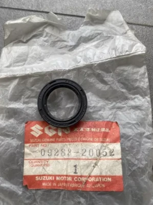 Suzuki AE50 AD50 AG100 AH100 1992-2000 scooter sello de aceite nos 09283-20052 Foto 1 de 4