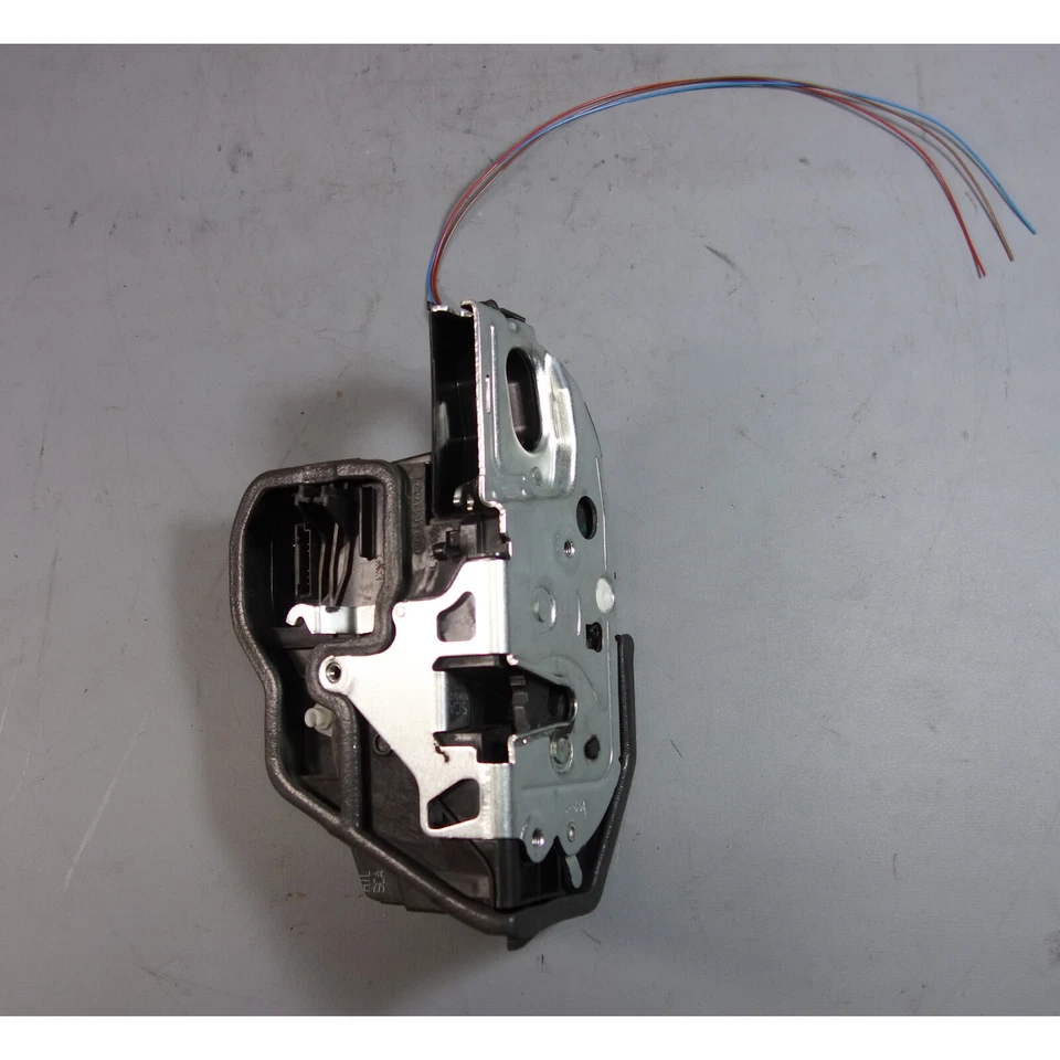 Damaged 13-18 F06 6-Series Gran Coupe Left Rear Soft Close Door Latch Incomplete — 第 1/4 张图片