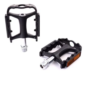 Wellgo M111 9/16" Alu Ultralight Sealed Bearing Bike Pedal Black-Red-Gold-Grey - Picture 1 of 4