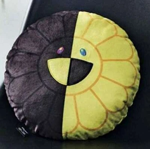Takashi Murakami x HIKARU (YouTuber) collaboration cushion from japan - Picture 1 of 2