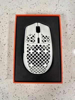 Aerox 3 Wireless Holey RGB Gaming Ultra-lightweight Water Resistant - Snow White - Image 1 of 4