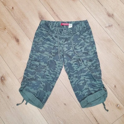Unionbay Y2K Cargo Capri Pants Juniors 0 Camo Bermuda Long Shorts Grunge Vintage - Image 1 of 4
