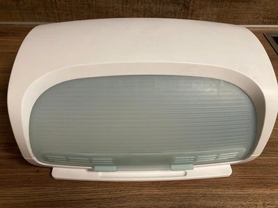 Tupperware BrotMax Brotbehälter weiß, türkis groß mit Schneidebrett - Bild 1 von 4